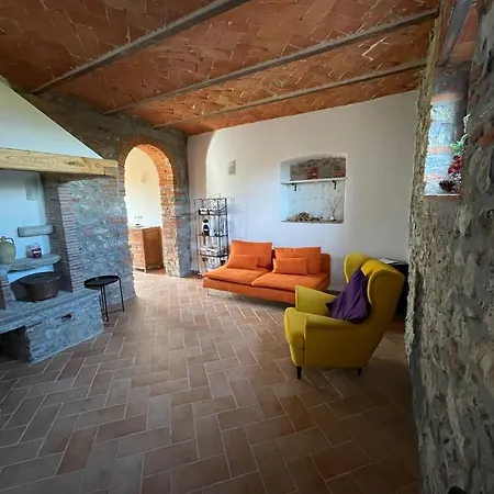 Il Vecchio Mandorlo 3* كوارّاتا