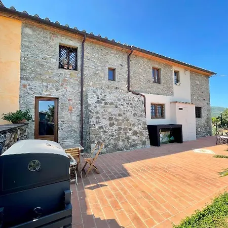 Il Vecchio Mandorlo