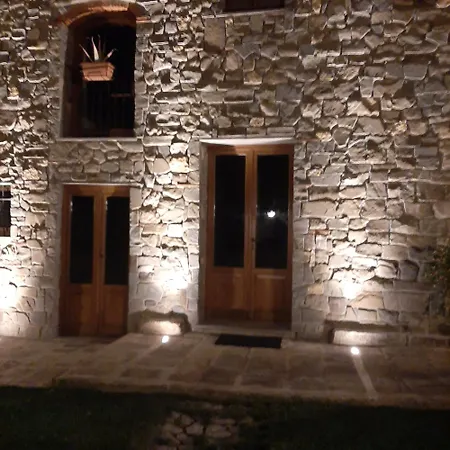 Il Vecchio Mandorlo 3* كوارّاتا