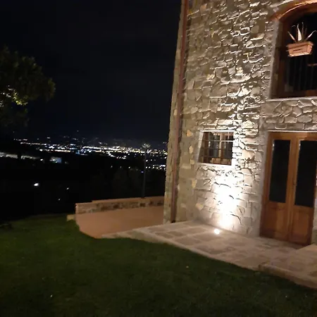 Il Vecchio Mandorlo كوارّاتا