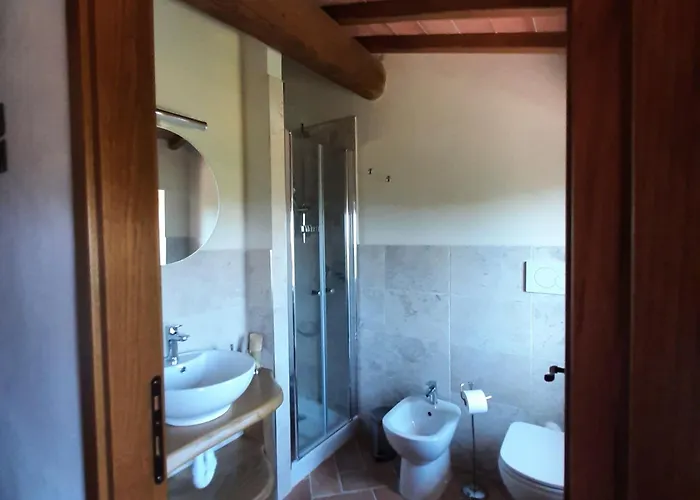 Il Vecchio Mandorlo B&B 콰라타