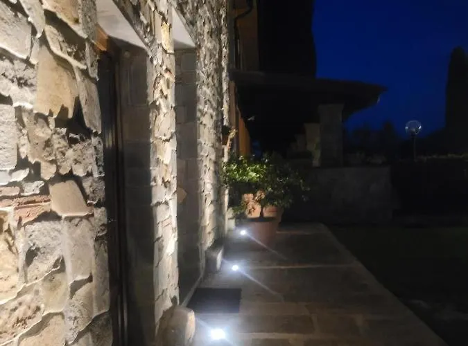 Il Vecchio Mandorlo B&B