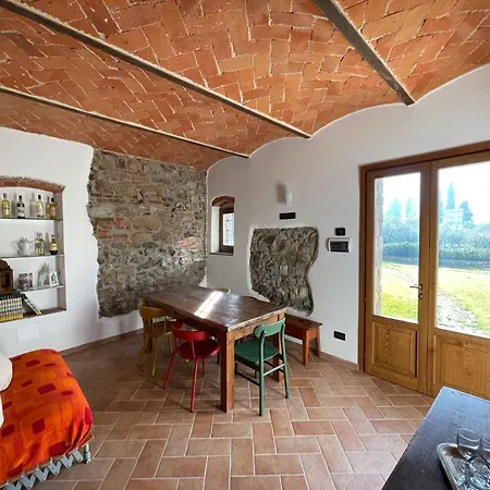 Il Vecchio Mandorlo 3* Quarrata
