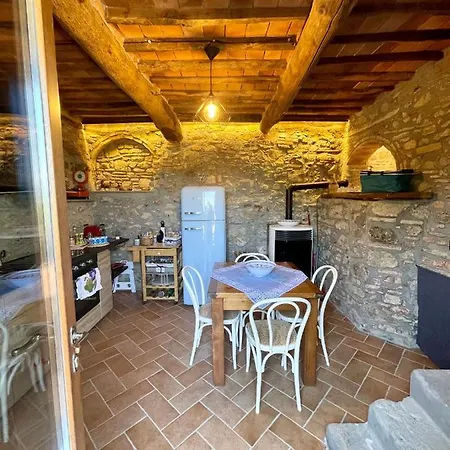 Il Vecchio Mandorlo 3*