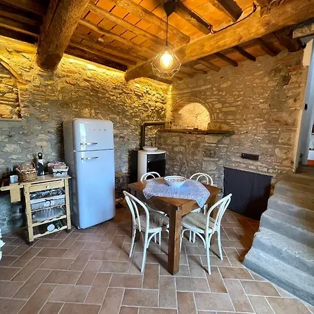 Il Vecchio Mandorlo 3* Quarrata