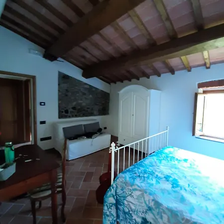 Il Vecchio Mandorlo * Quarrata