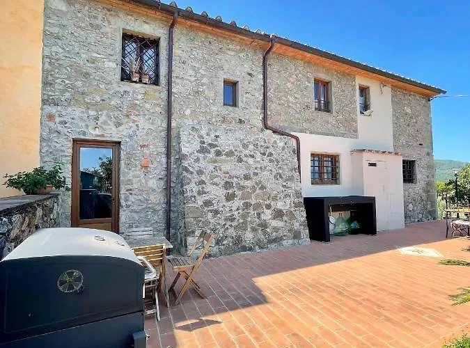 Il Vecchio Mandorlo