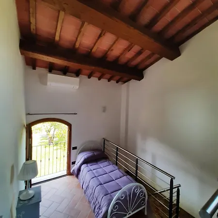 Il Vecchio Mandorlo * Quarrata