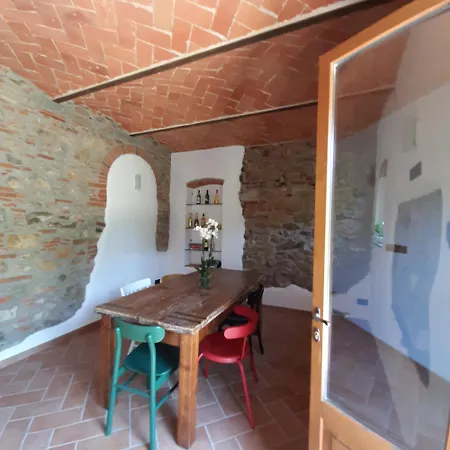 Il Vecchio Mandorlo