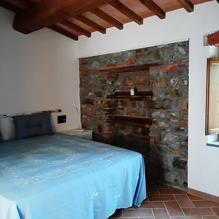 Il Vecchio Mandorlo Bed & Breakfast