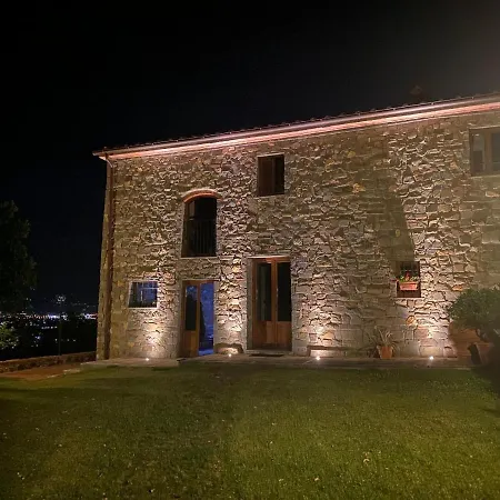Il Vecchio Mandorlo 3*